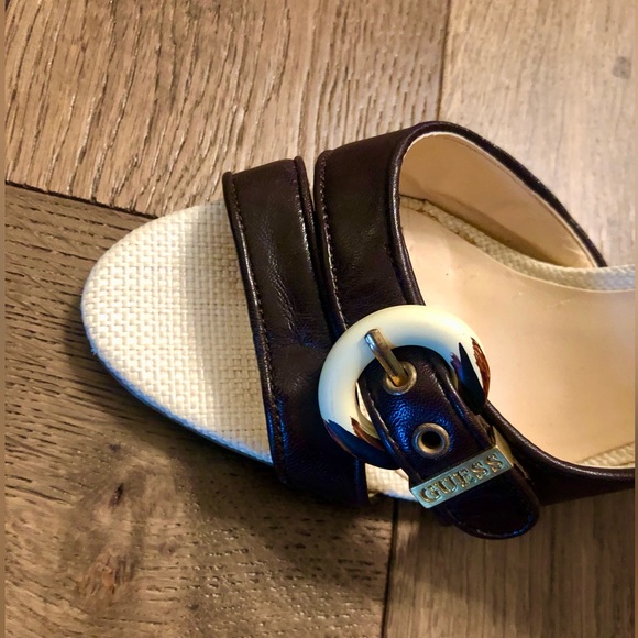 Gorgeous Womens Guess High Heels - Picture 4 of 12